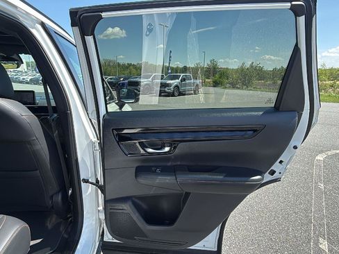 Used 2024 Honda CR-V Sport Touring image 20