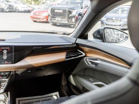 Used 2022 Audi e-tron GT Premium Plus image 14