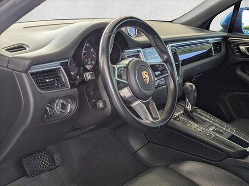 Used 2018 Porsche Macan AWD/4WD image 2