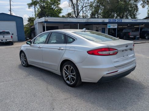Used 2019 Ford Fusion SEL FWD image 5