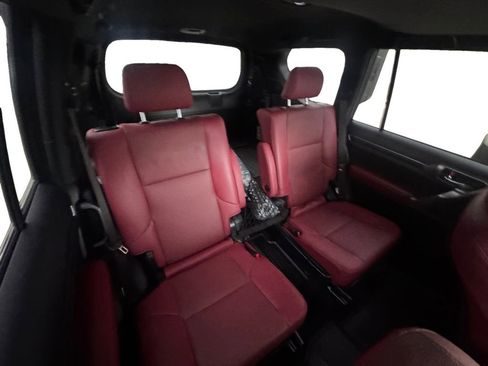 Used 2023 Lexus GX 460 Premium image 17