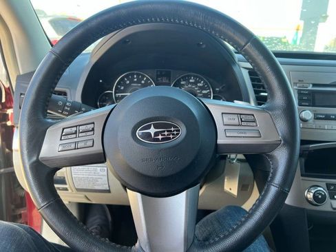 Used 2011 Subaru Outback 2.5i Premium w/ All-Weather Pkg image 18