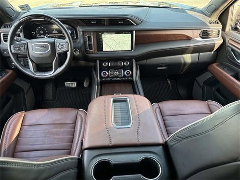 Used 2024 GMC Yukon Denali Ultimate image 20