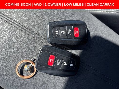 Used 2019 Toyota RAV4 XLE Premium w/ Cold Weather Package AWD/4WD image 29