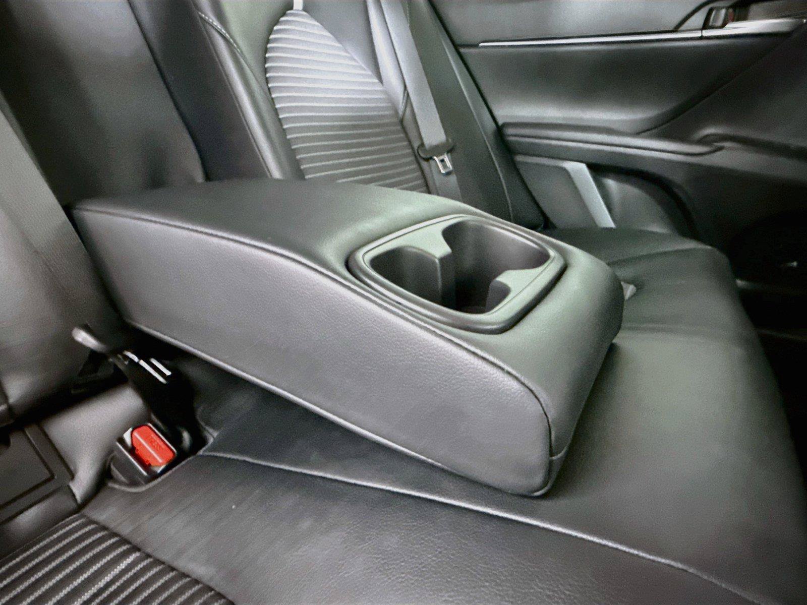 Used 2019 Toyota Camry SE w/ Convenience Package FWD image 35
