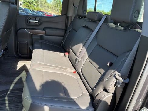 Used 2020 GMC Sierra 1500 SLT w/ SLT Premium Package AWD/4WD image 18