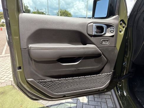 Used 2023 Jeep Wrangler Unlimited Rubicon 392 w/ Xtreme Recon 35" Tire Package AWD/4WD image 18