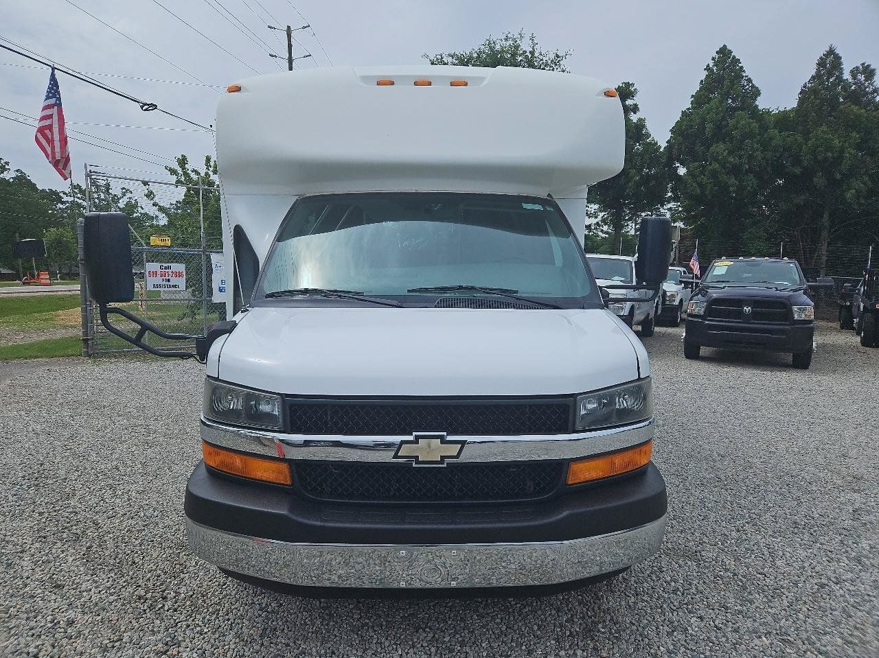 Used 2015 Chevrolet Express 3500 w/ Shuttle Bus Package RWD image 2
