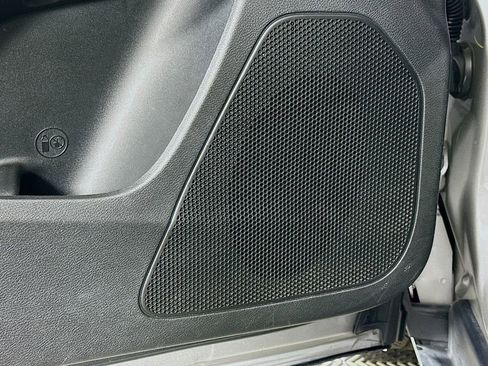 Used 2019 Jeep Cherokee Altitude image 18