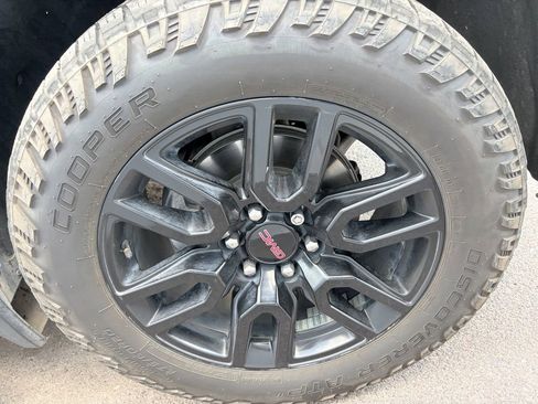 Used 2021 GMC Sierra 1500 Elevation w/ Preferred Package AWD/4WD image 5