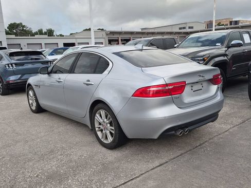 Used 2018 Jaguar XE Premium AWD/4WD image 3