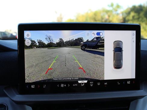 New 2026 Ford Explorer Active w/ Active Comfort Package image 5