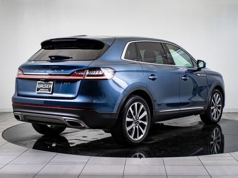 Used 2019 Lincoln Nautilus Select image 7