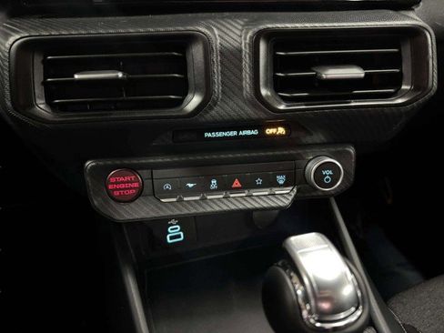 Used 2025 Ford Mustang Coupe image 30