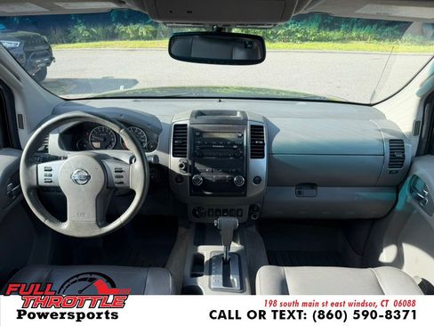 Used 2011 Nissan Frontier SL w/ Moonroof Pkg AWD/4WD image 21
