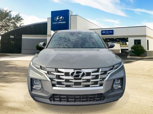 Used 2022 Hyundai Santa Cruz SEL FWD image 2