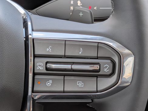 New 2026 GMC Terrain Denali w/ LPO, Black Badging Package AWD/4WD image 27