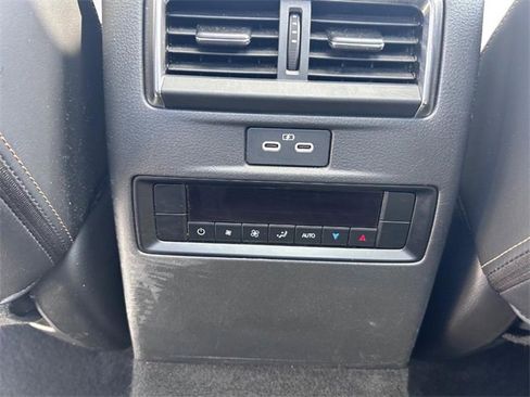 Used 2024 MAZDA CX-90 3.3 Turbo S w/ Premium Package image 11