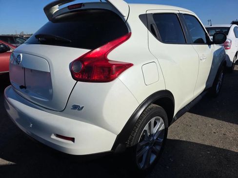 Used 2011 Nissan Juke SV image 3
