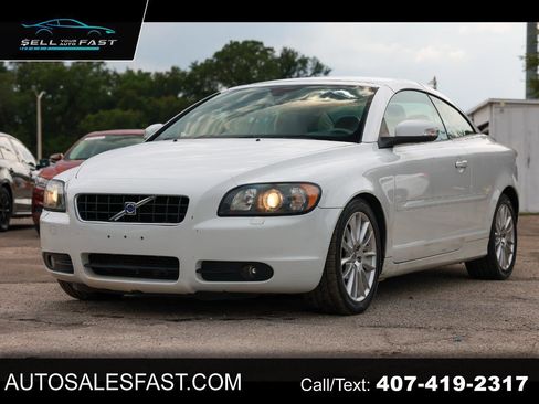 Used 2008 Volvo C70 T5 FWD image 1