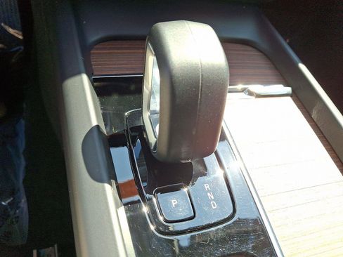 Certified 2023 Volvo V60 B5 Cross Country Plus image 15