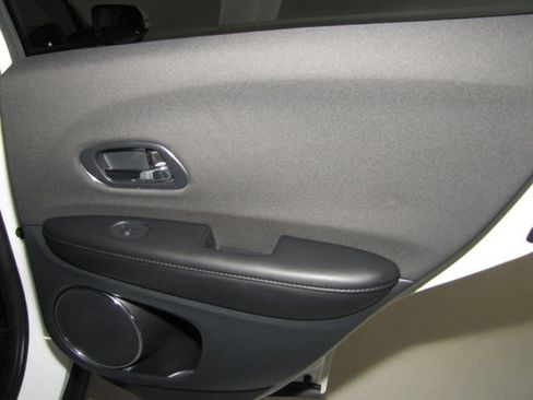 Certified 2022 Honda HR-V EX image 20