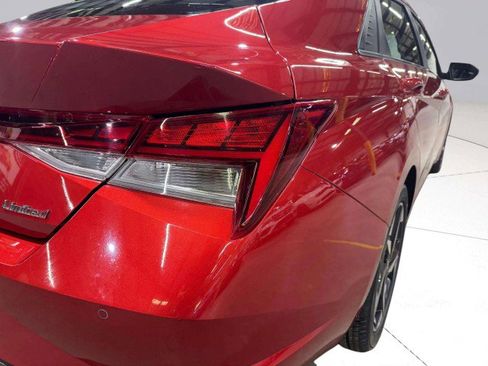 Used 2022 Hyundai Elantra Limited image 55