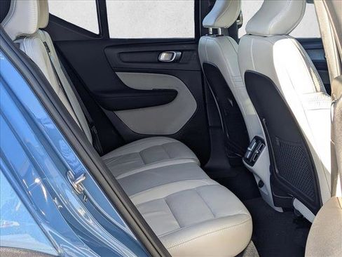 Used 2023 Volvo XC40 B5 Plus w/ Driver Assist Package image 22