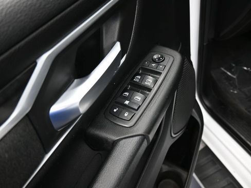 Used 2019 RAM 1500 Big Horn RWD image 13