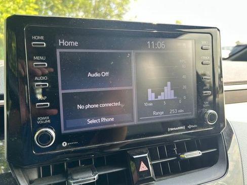 Used 2021 Toyota Corolla SE w/ SE Preferred Package FWD image 20