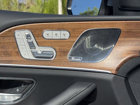 New 2025 Mercedes-Benz GLS 450 4MATIC image 17