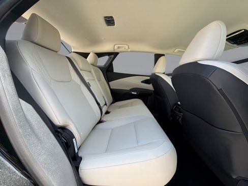 Certified 2024 Lexus RX 350 FWD w/ Technology Package image 17