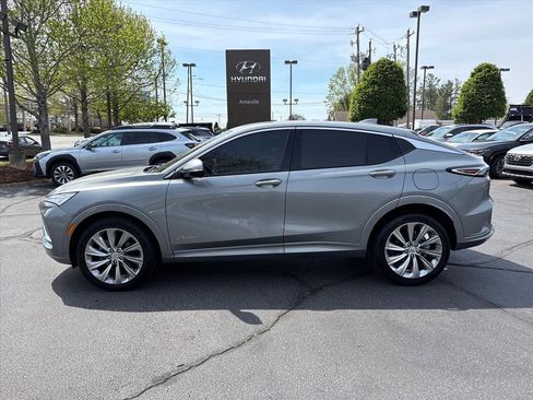 Used 2024 Buick Envista Avenir FWD image 3