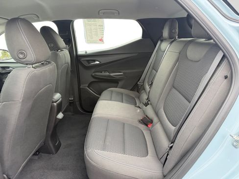 Used 2023 Chevrolet Bolt EUV LT w/ Driver Confidence Package image 16