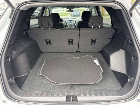 Used 2018 Chevrolet Equinox LT image 27