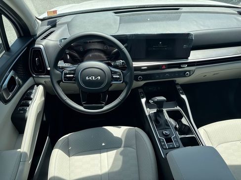 New 2025 Kia Sorento S w/ Panoramic Sunroof Package image 22