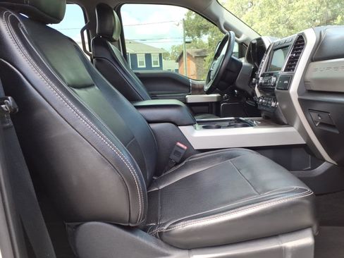 Used 2018 Ford F350 Lariat w/ Lariat Ultimate Package AWD/4WD image 11
