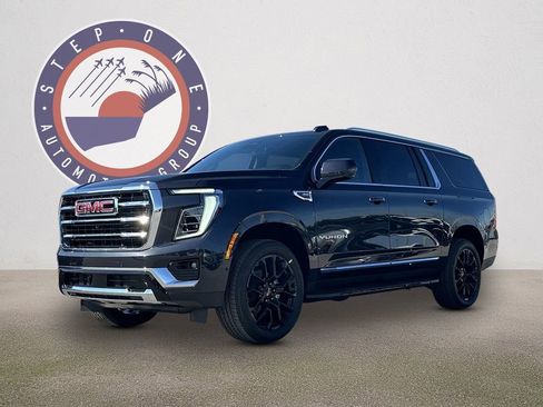 New 2026 GMC Yukon XL Elevation image 2