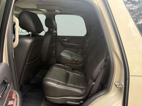 Used 2013 GMC Yukon Denali RWD image 22