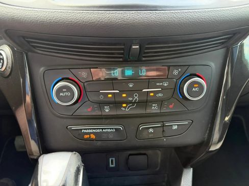 Used 2019 Ford Escape SEL AWD/4WD image 21