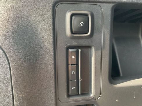 Used 2025 Ford Expedition Active AWD/4WD image 34