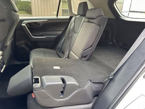 Used 2024 Toyota RAV4 LE image 23