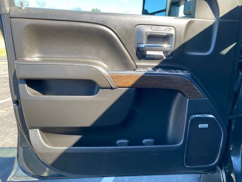 Used 2019 GMC Sierra 2500 Denali image 18