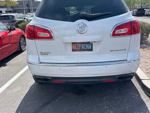 Used 2017 Buick Enclave Premium image 2