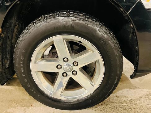 Used 2013 RAM 1500 Express image 21