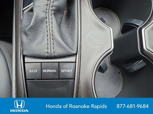 Used 2022 Toyota Camry SE FWD image 26