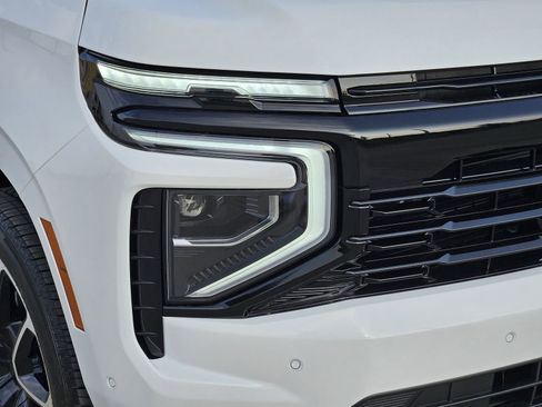 New 2026 Chevrolet Suburban RST AWD/4WD image 10