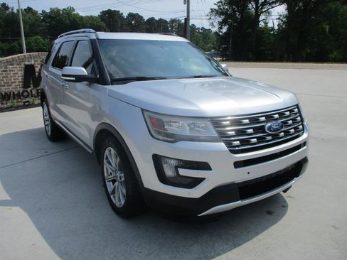 Used 2016 Ford Explorer Limited FWD image 27