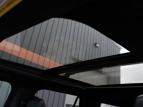 Used 2021 Ford Expedition XLT image 7