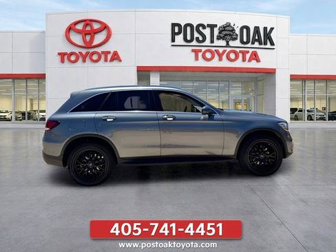 Used 2021 Mercedes-Benz GLC 300 4MATIC image 7